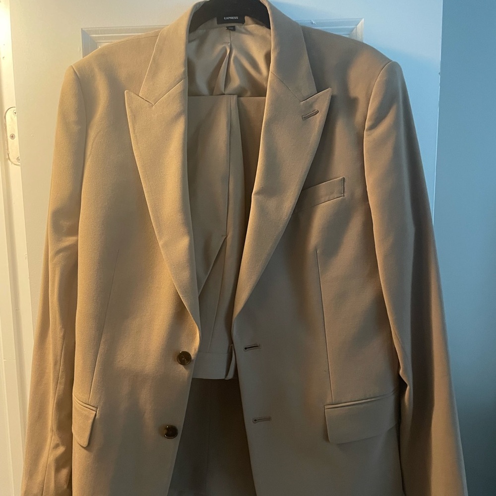 Express Men's Light Tan suit - Single-Breasted Notch Lapel